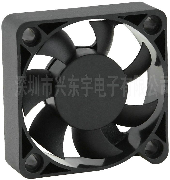 舞臺(tái)燈光散熱風(fēng)扇http://meiuhu.com/products-detail.asp?cpid=121