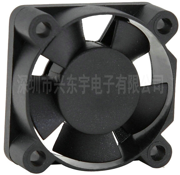 散熱風(fēng)扇轉(zhuǎn)速受什么影響？